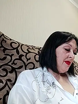Snapshot of HelgaDennis chatting on June 2026 04:31:02 PM HelgaDennis online show from June 2026 04:31:02 PM