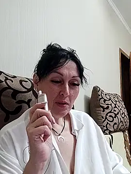 Snapshot of HelgaDennis chatting on June 2026 07:15:01 PM HelgaDennis online show from June 2026 07:15:01 PM