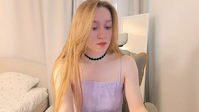 mowalova online show from May 2026 04:31:02 AM