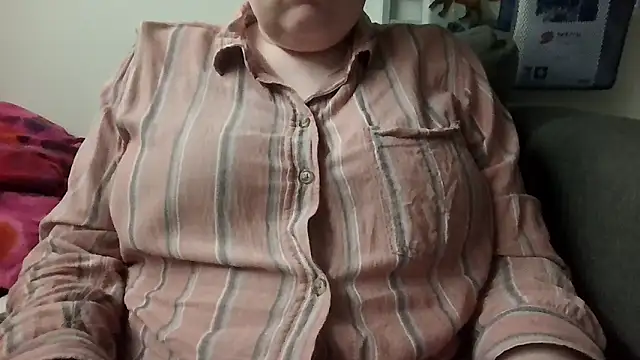 Snapshot of transmascsubbub chatting on March 2026 11:52:01 PM transmascsubbub online show from March 2026 11:52:01 PM