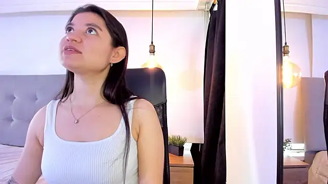 Snapshot of LindaCatalina_ chatting on March 2026 12:44:01 PM LindaCatalina online show from March 2026 12:44:01 PM