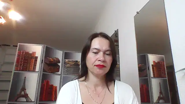 Selena Moo online show from June 2026 07:53:02 AM
