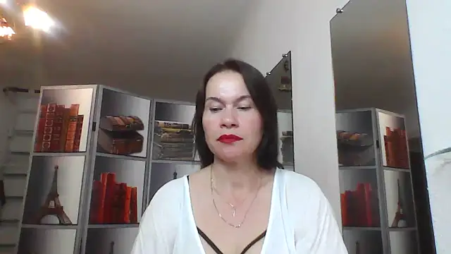 Selena Moo online show from June 2026 10:14:02 AM