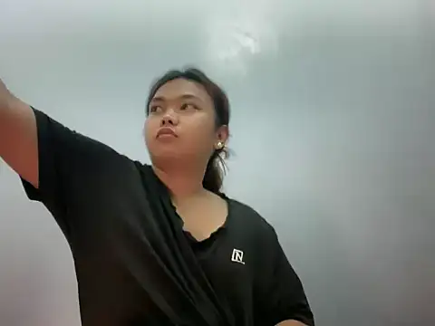 Gel Huge Butt online show from April 2026 12:01:01 AM