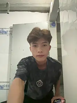 Nguyencuong1999 online show from May 2026 06:30:01 AM