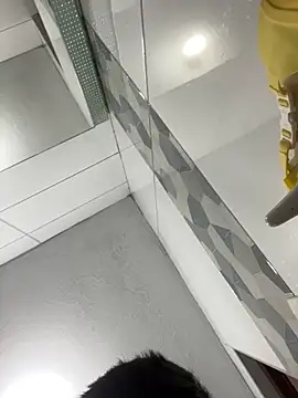 Snapshot of Piero_1369 chatting on March 2026 03:33:02 AM Piero 1369 online show from March 2026 03:33:02 AM