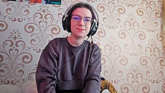 IsaSantella online show from March 2026 09:03:01 AM