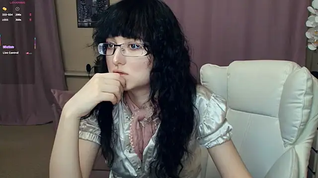 JordanSvetlik online show from May 2026 06:04:01 PM