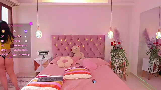 SofiaBloomm online show from June 2026 07:45:01 PM
