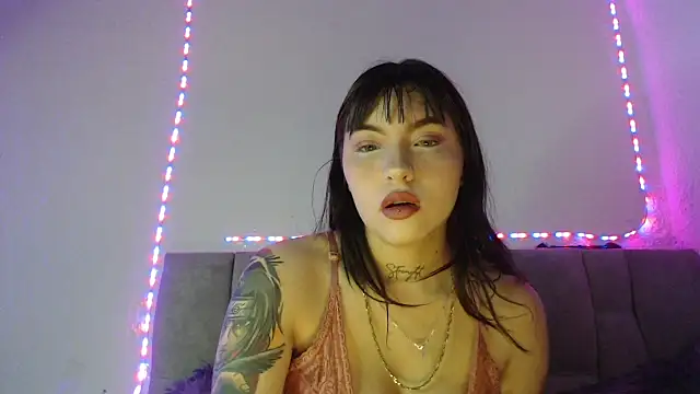 Val Time online show from June 2026 06:56:01 PM