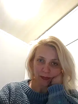 MiaLove183 online show from March 2026 01:33:01 PM