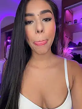 Rossie Blooms online show from May 2026 11:56:01 PM