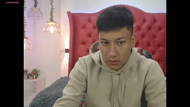 Snapshot of DominantBoy4 chatting on March 2026 11:47:02 AM DominantBoy4 online show from March 2026 11:47:02 AM