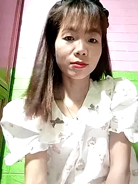 AmyLinee01 online show from May 2026 10:54:01 AM