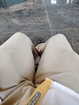 roselover2222 online show from April 2026 07:31:01 AM