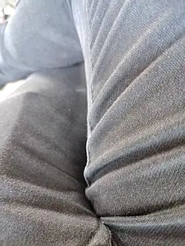 roselover2222 online show from April 2026 06:44:02 AM