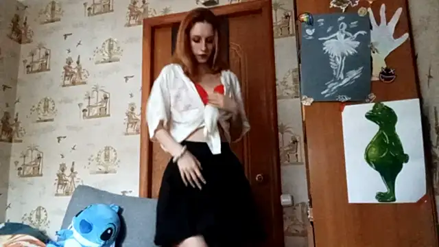 SirenFrost online show from May 2026 03:16:01 PM