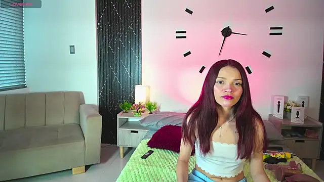 aurora petitee online show from April 2026 01:36:01 PM