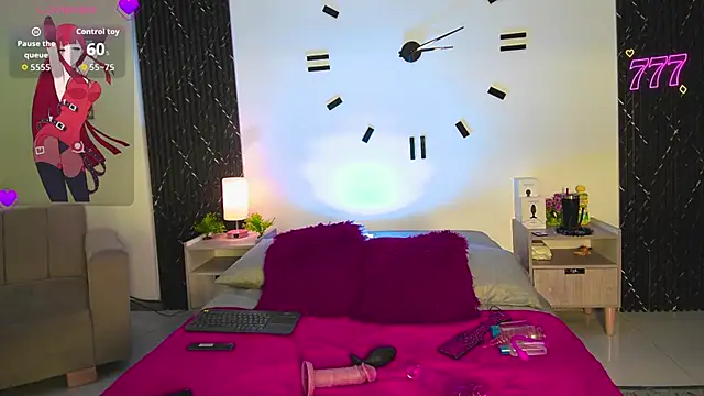 aurora petitee online show from May 2026 01:17:01 PM