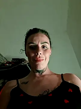 chiquitilla41 online show from April 2026 02:03:02 AM