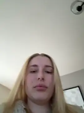 Snapshot of EloiseeUKK chatting on March 2026 07:14:02 AM EloiseeUKK online show from March 2026 07:14:02 AM