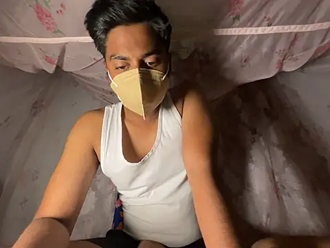 Snapshot of sinner2511 chatting on April 2026 04:01:01 PM sinner2511 online show from April 2026 04:01:01 PM