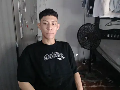 mastercum28 online show from May 2026 02:01:01 PM