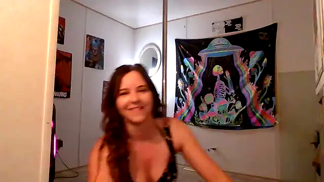 PennyWiseD online show from May 2026 06:08:01 AM