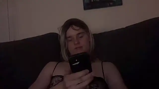 Snapshot of sissybttm647 chatting on March 2026 10:24:01 PM sissybttm647 online show from March 2026 10:24:01 PM