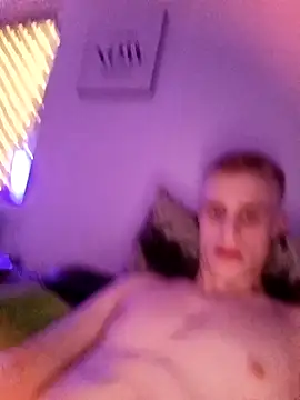 Snapshot of matthi898 chatting on April 2026 01:27:02 PM matthi898 online show from April 2026 01:27:02 PM