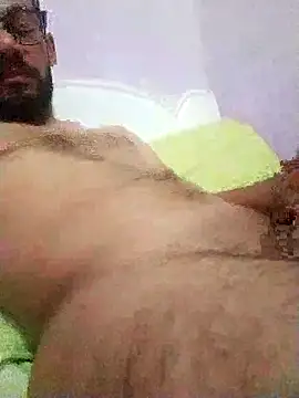 Alimohamed08 online show from May 2026 11:45:02 PM