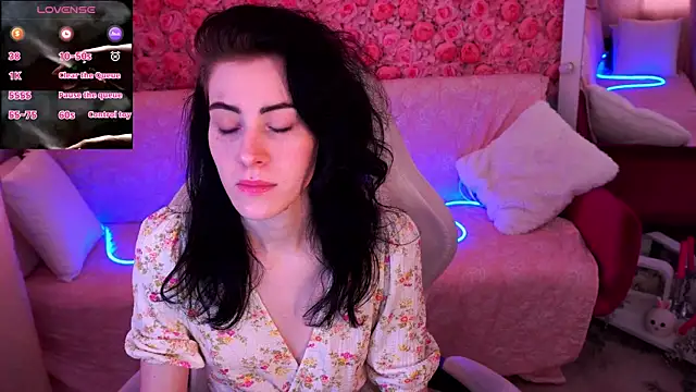 CurleyBlueEyes online show from March 2026 01:50:02 PM