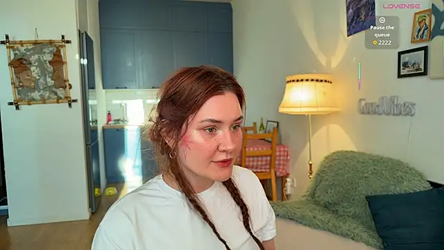 AurikTrix online show from May 2026 01:11:02 AM