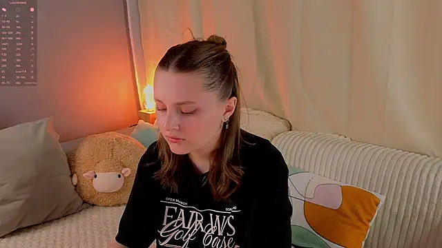 LorriMonz online show from June 2026 01:48:01 AM