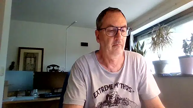 HotLucas66 online show from June 2026 03:05:01 PM