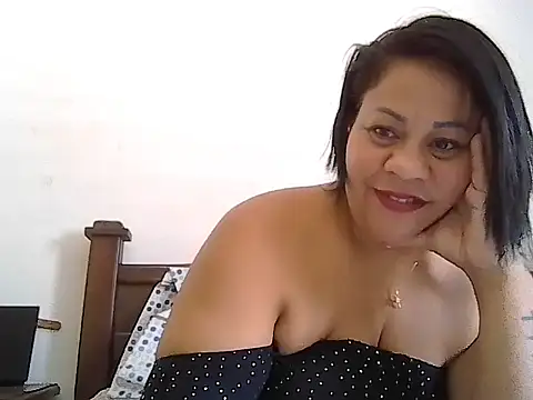 Veronica missbigg online show from May 2026 04:04:02 PM