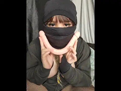 NomiHana online show from May 2026 02:27:01 AM