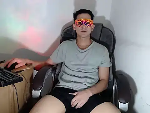 SexyboyHot2000 online show from May 2026 12:04:02 AM