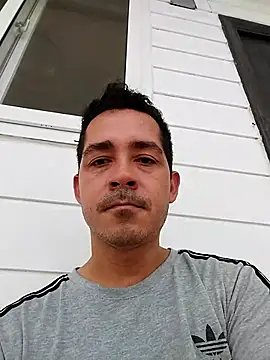 Gabriel leon33 online show from June 2026 06:20:01 PM