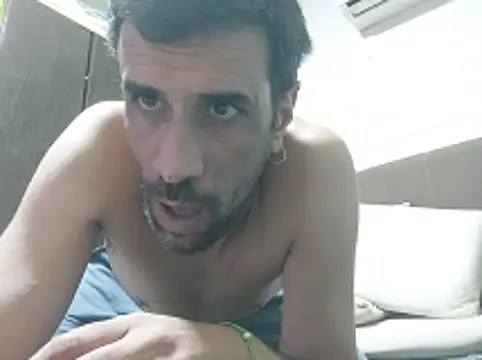 Snapshot of VladTepeslll chatting on April 2026 06:05:02 PM VladTepeslll online show from April 2026 06:05:02 PM