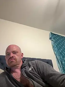 whitelioncody online show from May 2026 03:47:02 AM