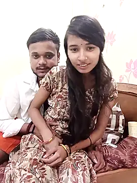 KissMyVibee online show from April 2026 07:37:01 PM