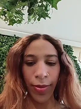 ValerieWoodsl online show from May 2026 07:22:01 PM