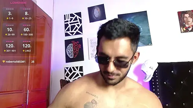 romanpearce  online show from May 2026 08:28:01 PM