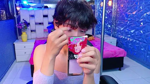 IsaacNovaa online show from June 2026 07:50:01 PM