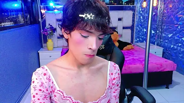 IsaacNovaa online show from June 2026 01:28:02 AM