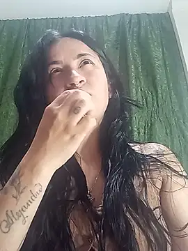 Snapshot of kimberly_peter chatting on May 2026 12:39:01 AM kimberly peter online show from May 2026 12:39:01 AM