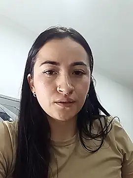Snapshot of kimberly_peter chatting on June 2026 08:13:02 PM kimberly peter online show from June 2026 08:13:02 PM