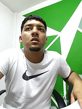 Snapshot of Itsdavidxxx chatting on March 2026 09:42:01 PM Itsdavidxxx online show from March 2026 09:42:01 PM