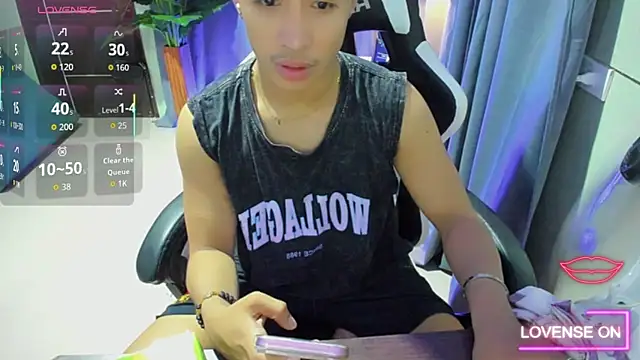 Snapshot of Molly_McQueen chatting on March 2026 05:24:01 AM Molly McQueen online show from March 2026 05:24:01 AM